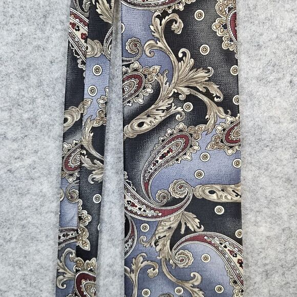 Wembley Necktie Black & Gray Paisley 100% Polyester Made In USA 4x56 Red Accents - Picture 1 of 8